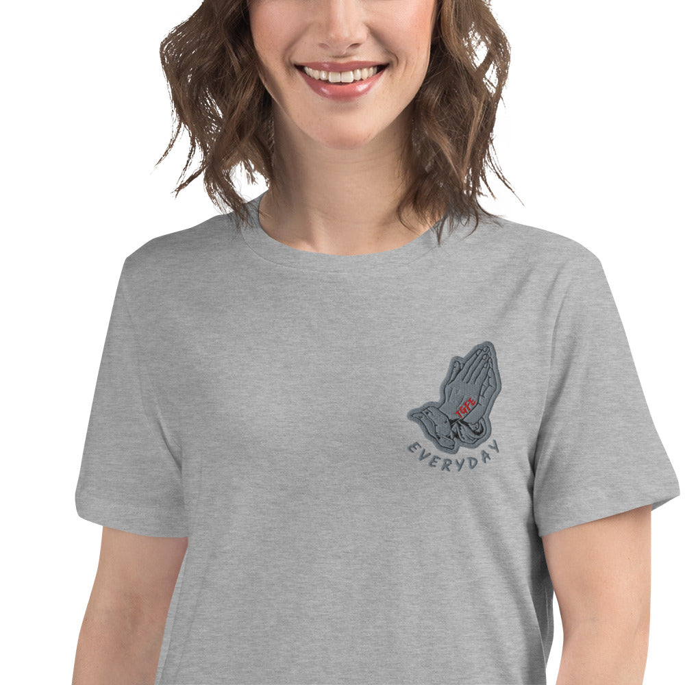 1 Corinthians 13:4 — Women's Relaxed T-Shirt