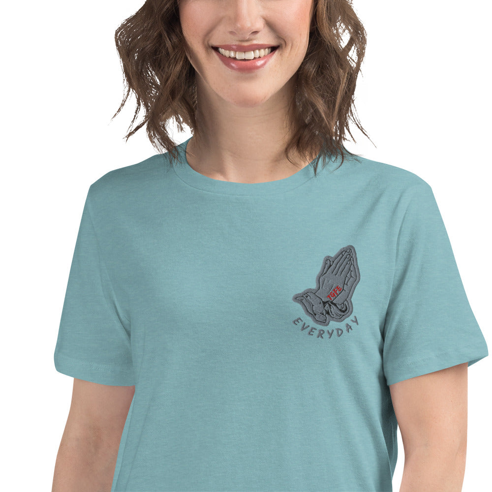1 Corinthians 13:4 — Women's Relaxed T-Shirt