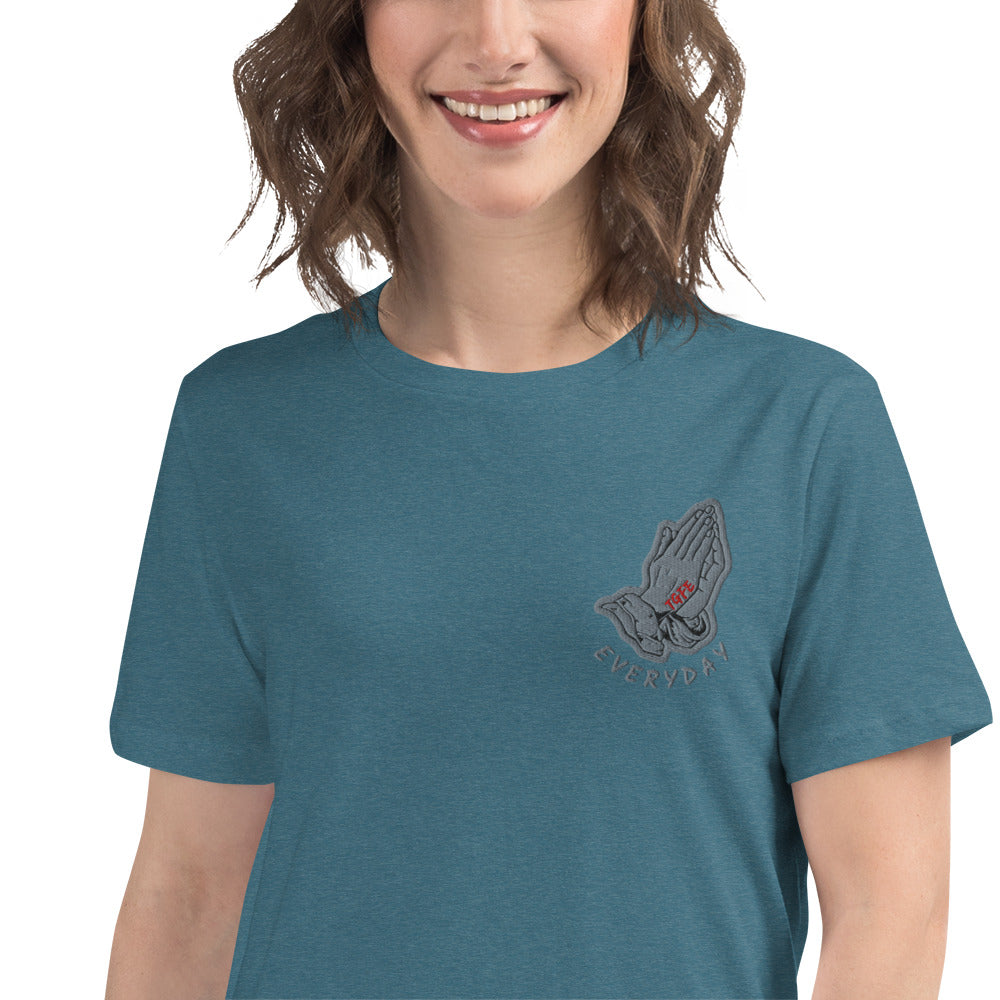 1 Corinthians 13:4 — Women's Relaxed T-Shirt