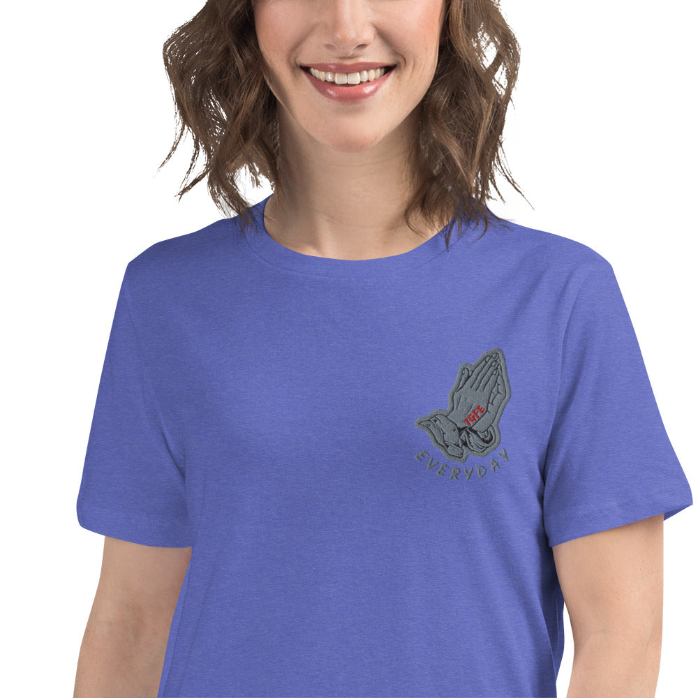 1 Corinthians 13:4 — Women's Relaxed T-Shirt
