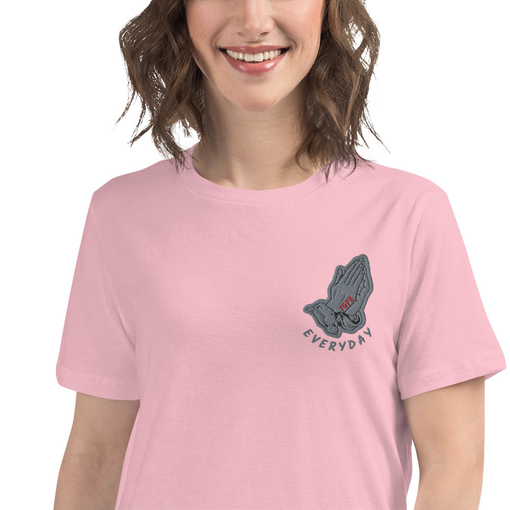 1 Corinthians 13:4 — Women's Relaxed T-Shirt